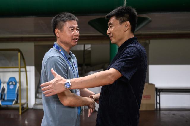 开云体育官网-昔日偶像集体归来执教一线 重塑中超谁能执牛耳?