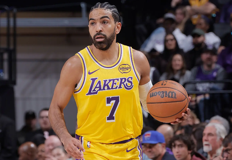 太理想化了吧?湖人球迷真的指望毫无得分能力的替补后场拯救球队